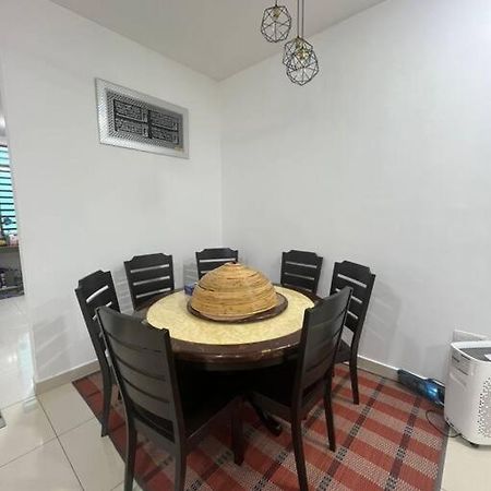 Hadeerna Homestay - Double Storey Terrace Chemor Exterior foto